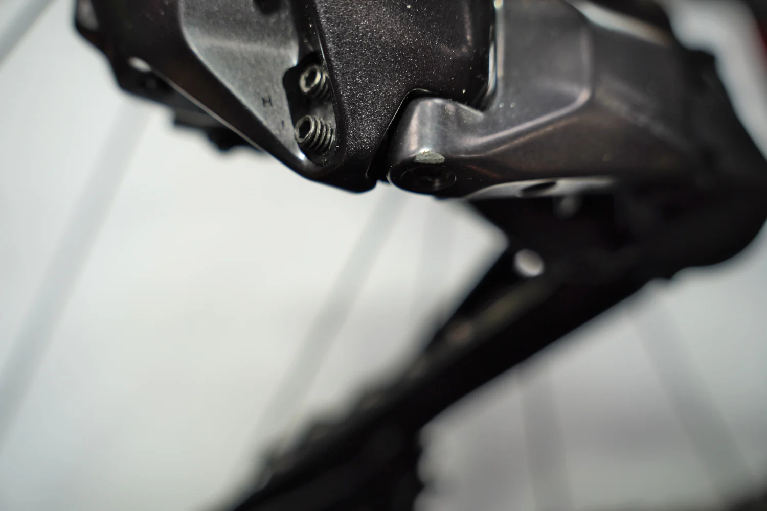 Ex Demo - 2024 Polygon Helios A8X - Carbon Road Bike M1 - Image 2