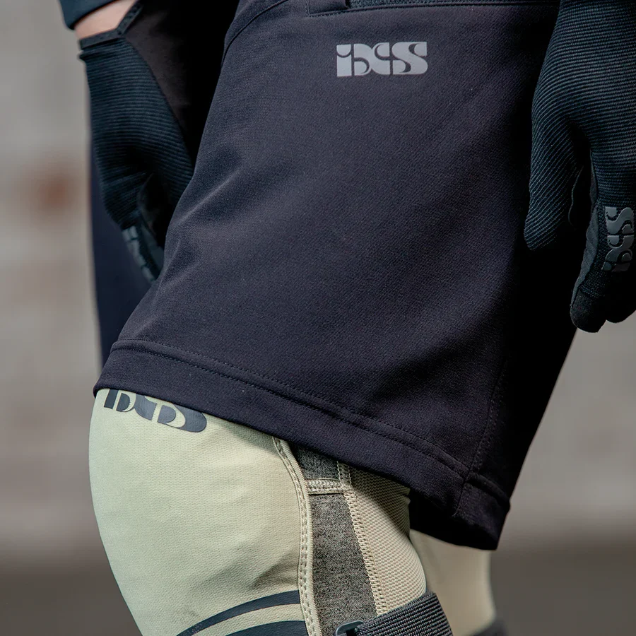iXS Carve EVO Womens Shorts - Image 6