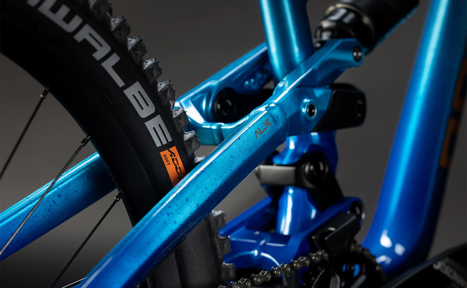 Polygon Collosus DH9 - Downhill Bike - Image 3
