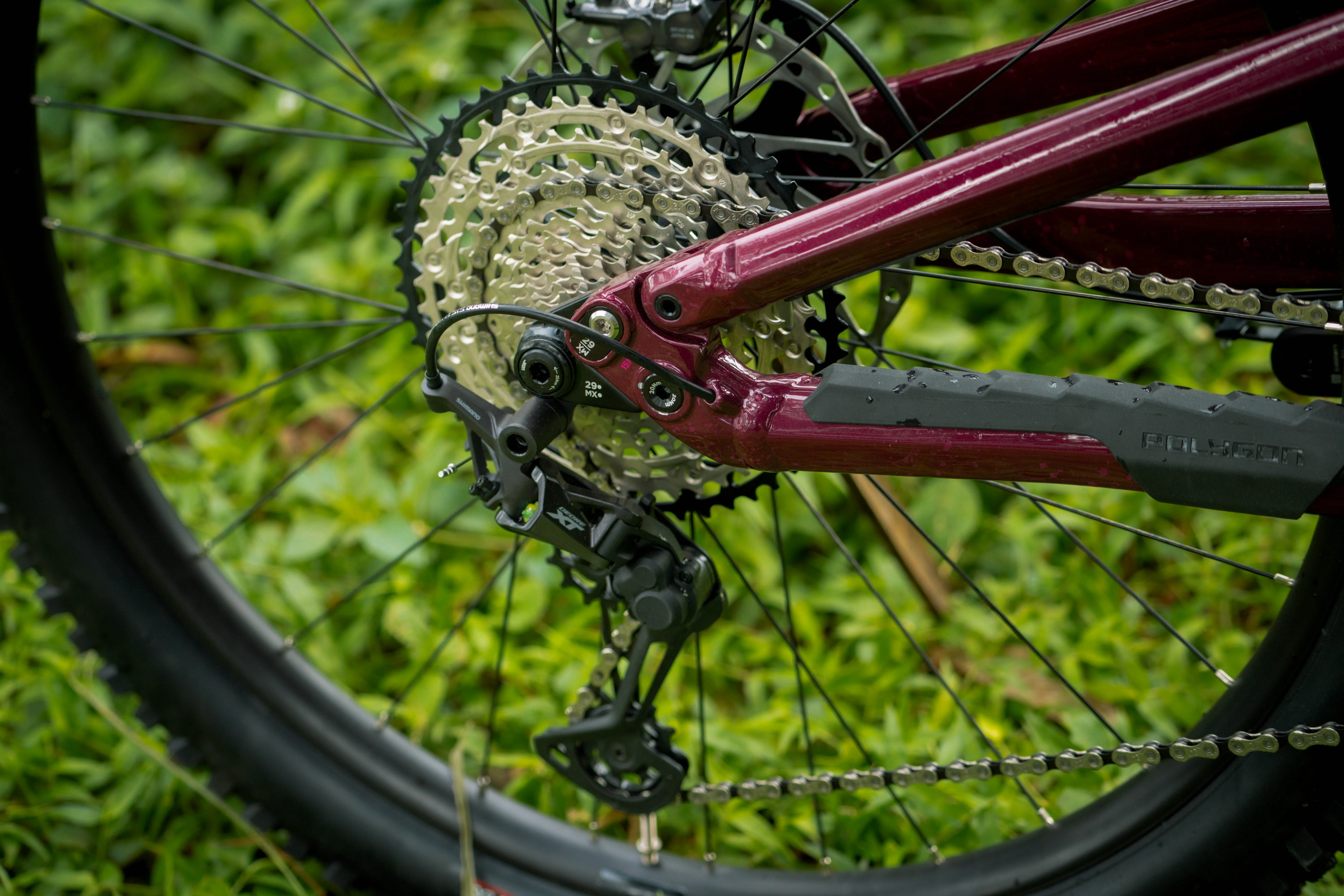 Polygon Collosus N9 - Enduro Mountain Bike - Image 7