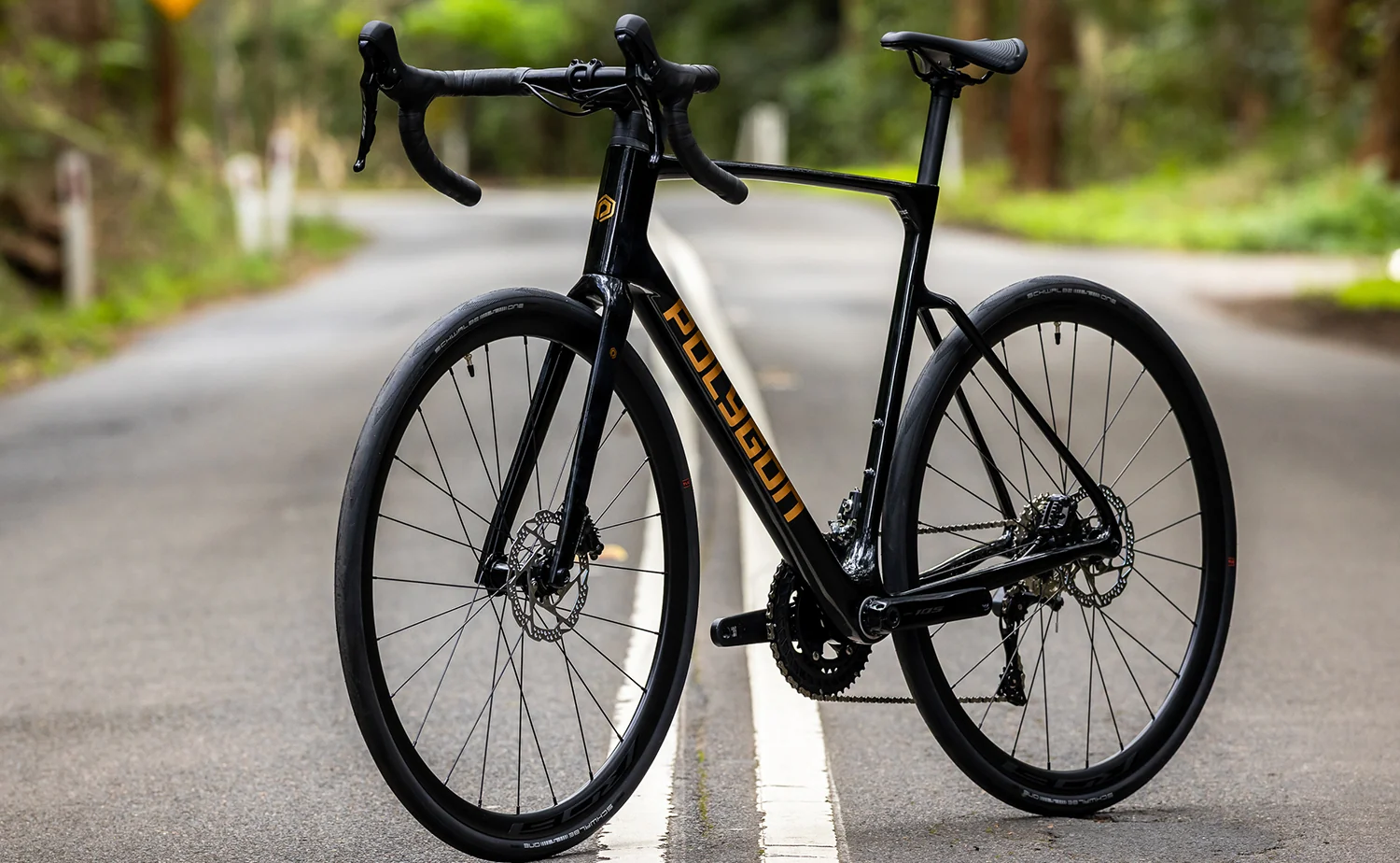 Polygon Strattos 7 - 105 Carbon Endurance Bike - Image 5