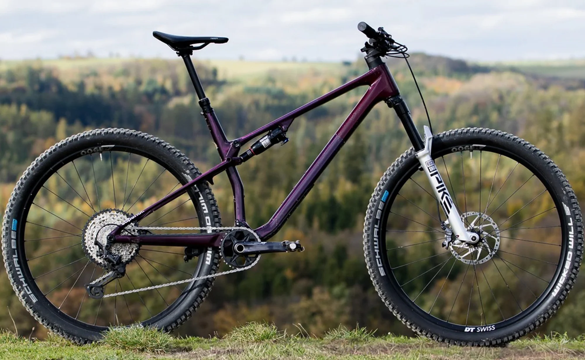 Superior XF 9.7 DC - Lightweight Carbon Trail Bike - Image 2